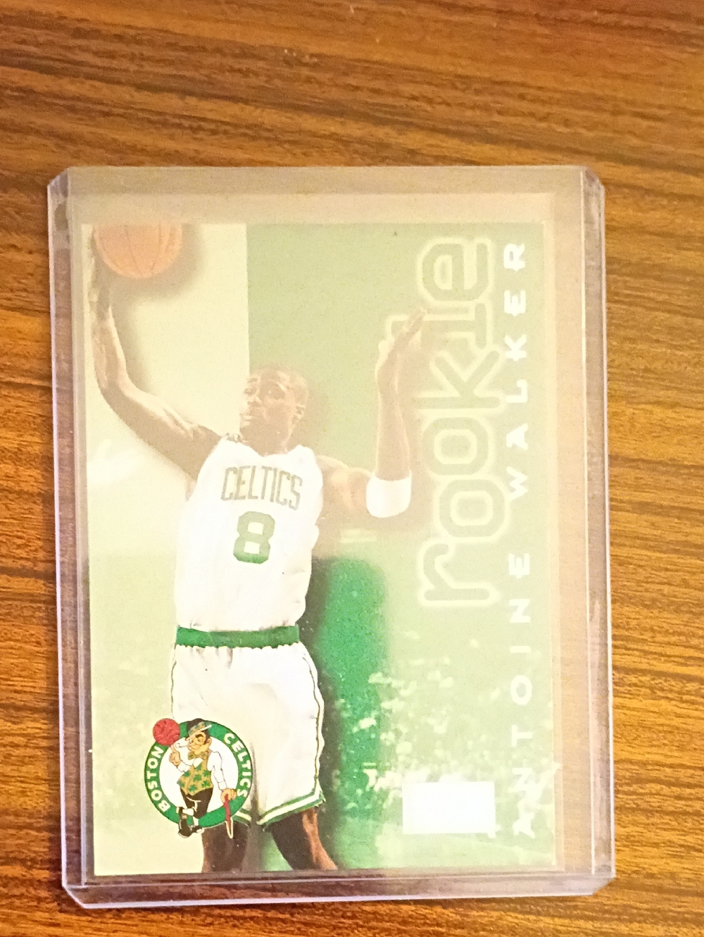 Antoine Walker Rookie Basketball Card - Boston Celtics Green/White